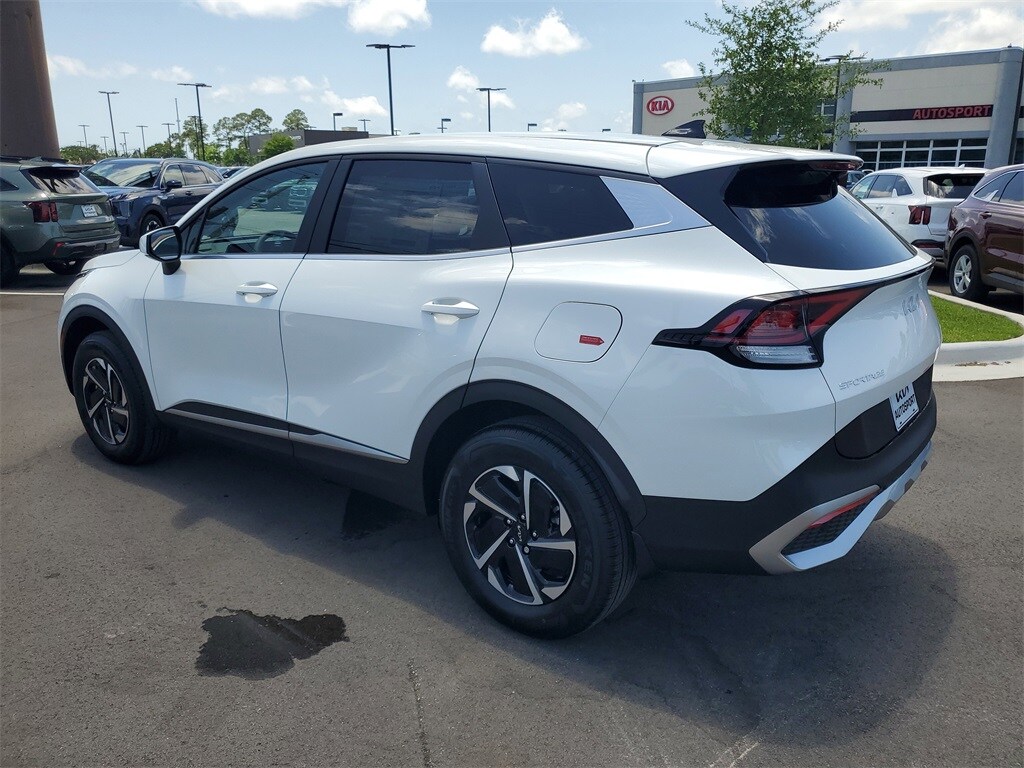 2025 Kia Sportage Hybrid LX photo 3