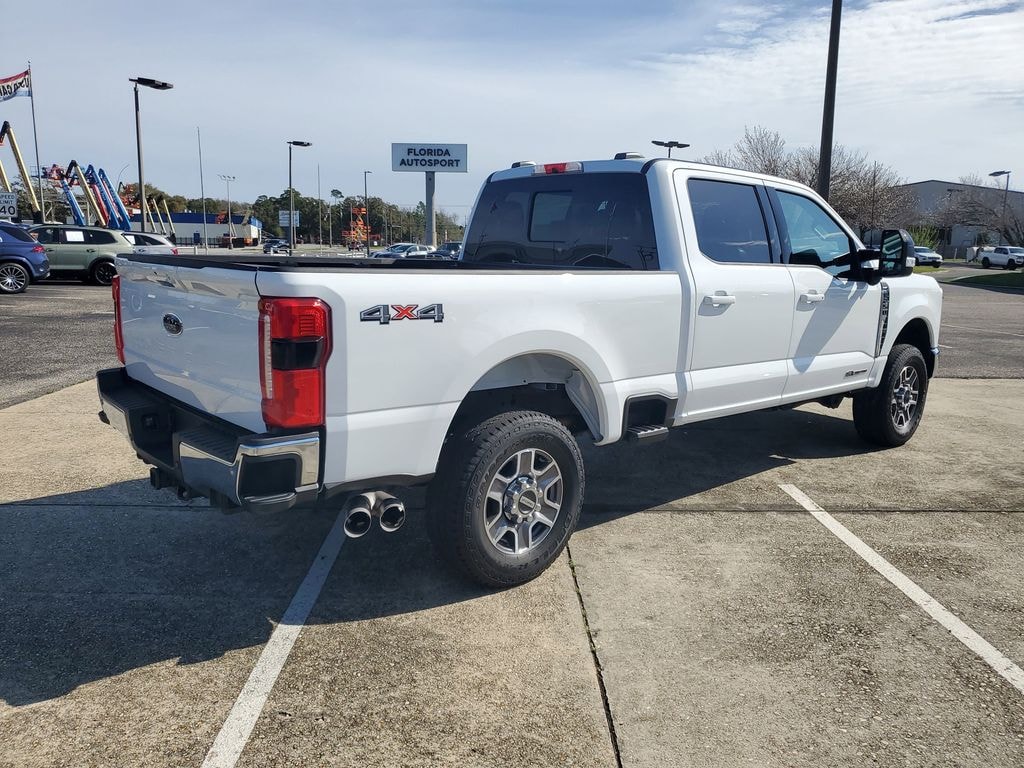 Used 2024 Ford F-250SD Lariat Truck