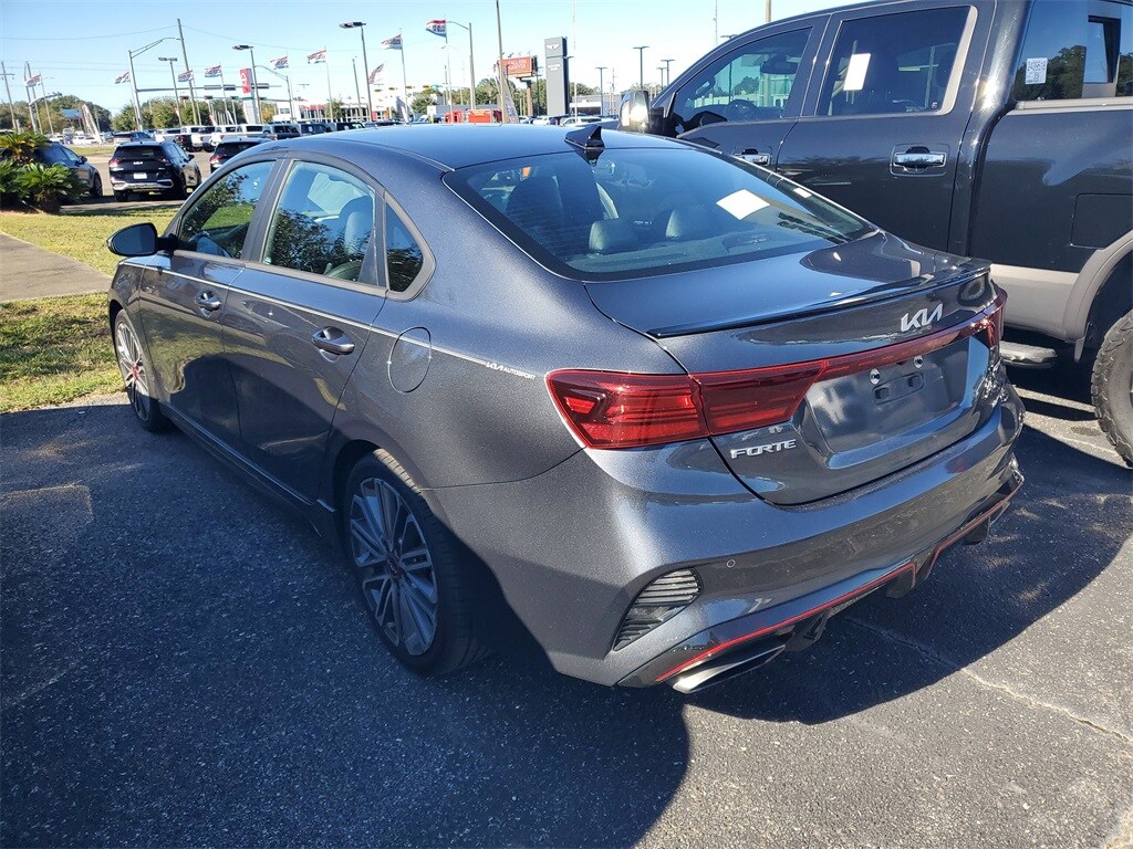 2022 Kia Forte GT photo 3