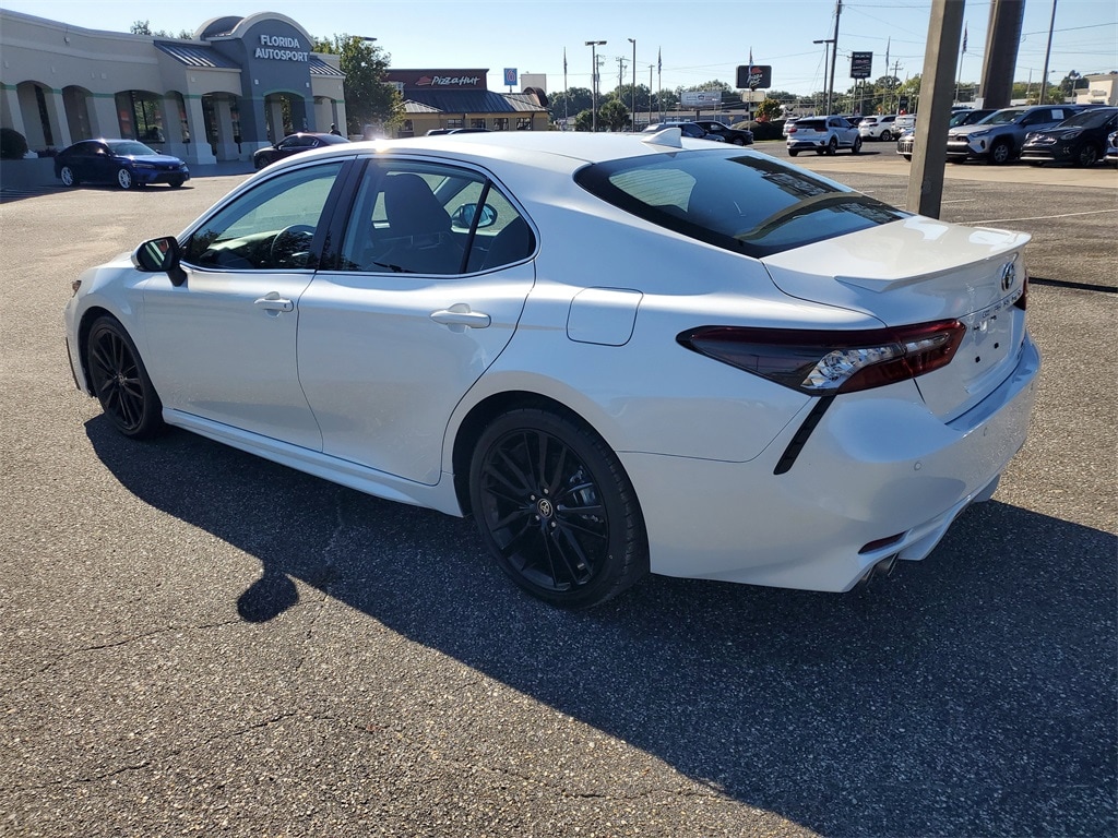 Used 2022 Toyota Camry Hybrid XSE Sedan