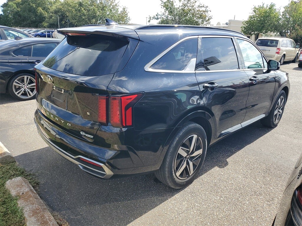 2021 Kia Sorento S photo 3