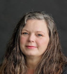 Staff member Robin Gregory from ID_ebac82f49e8a
