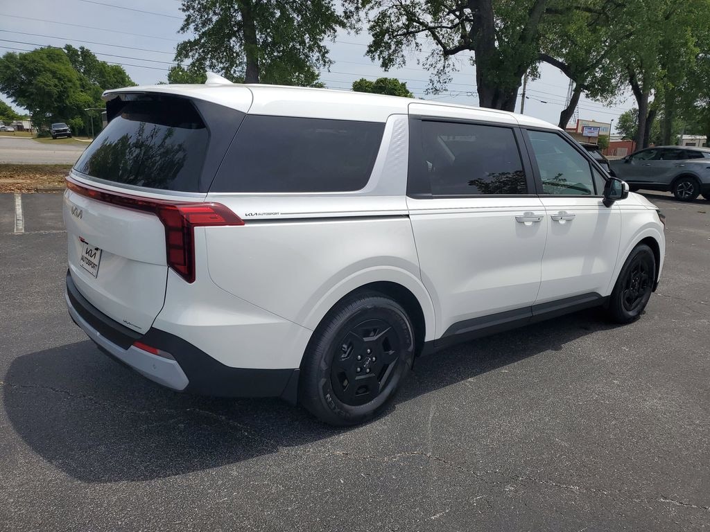 New 2026 Kia Carnival LXS Minivan/Van