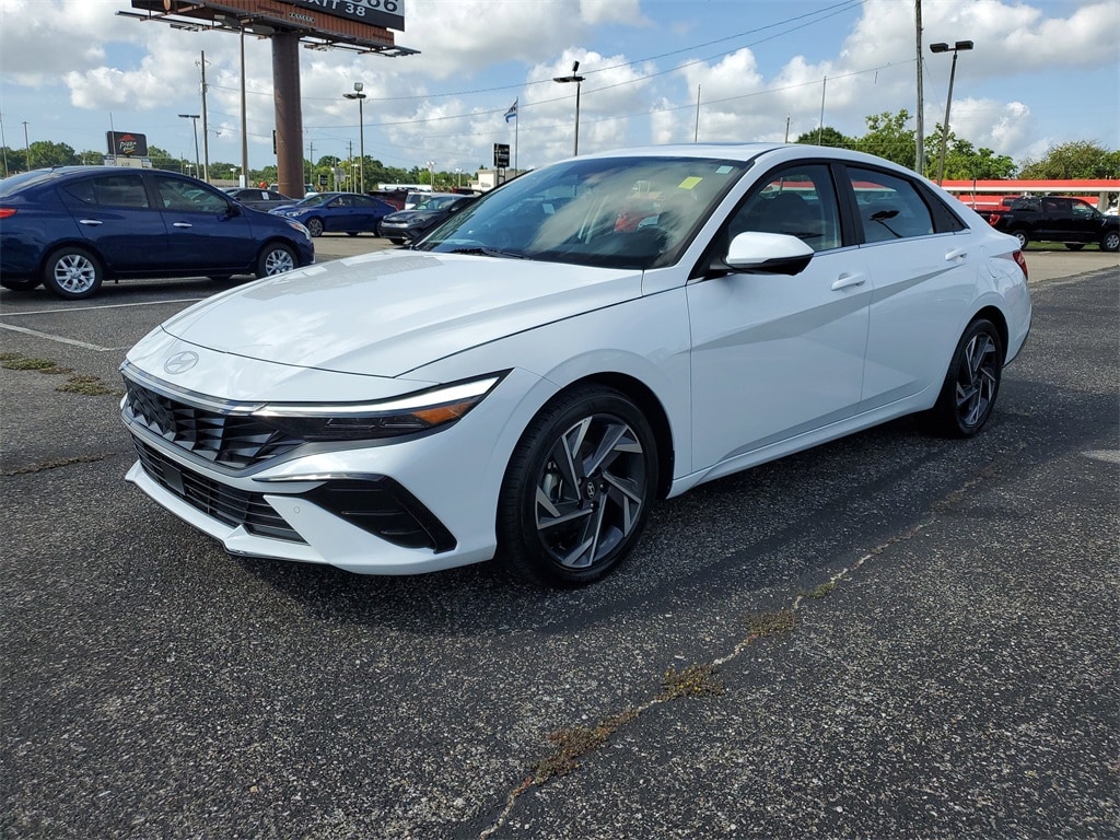 Used 2024 Hyundai Elantra Limited with VIN KMHLP4DG4RU839108 for sale in Pensacola, FL