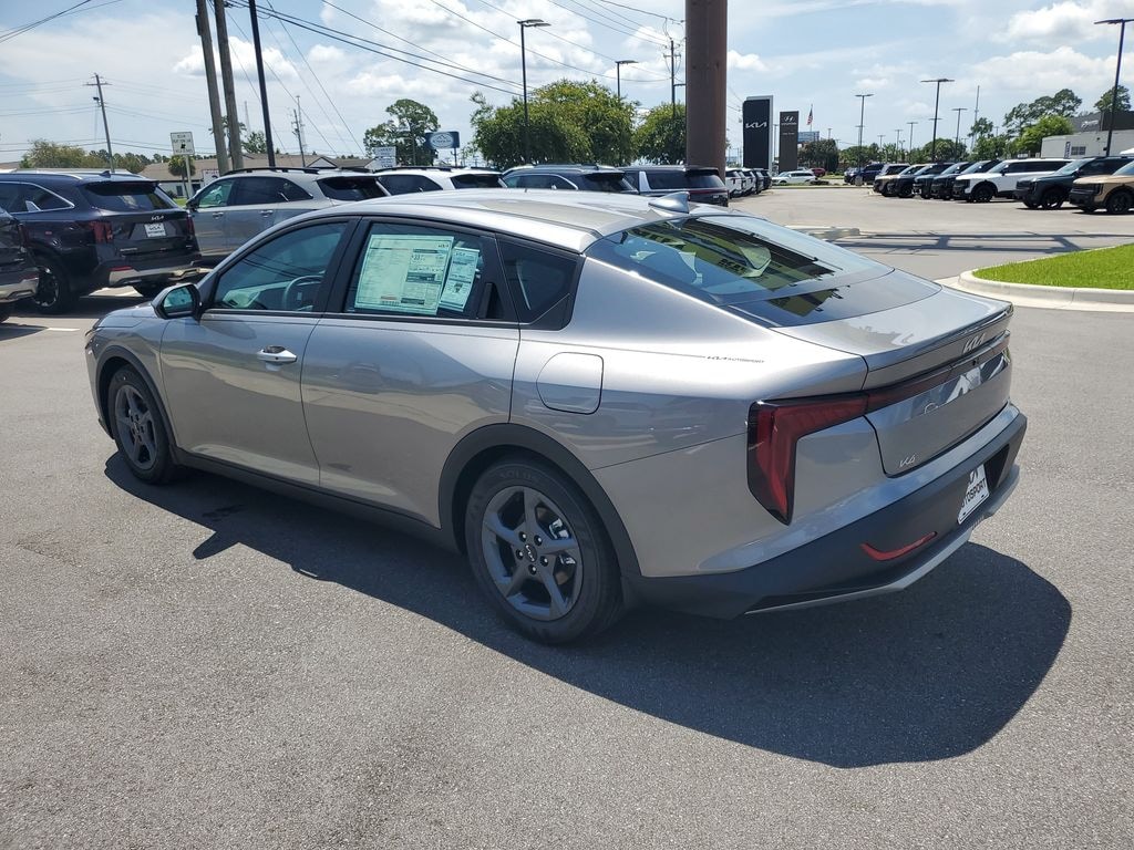 New 2026 Kia K4 LXS Sedan