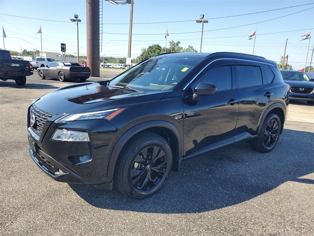 2023 Nissan Rogue SV photo 2
