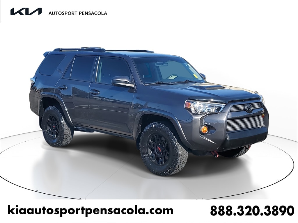 2019 Toyota 4Runner TRD Off-Road's photo