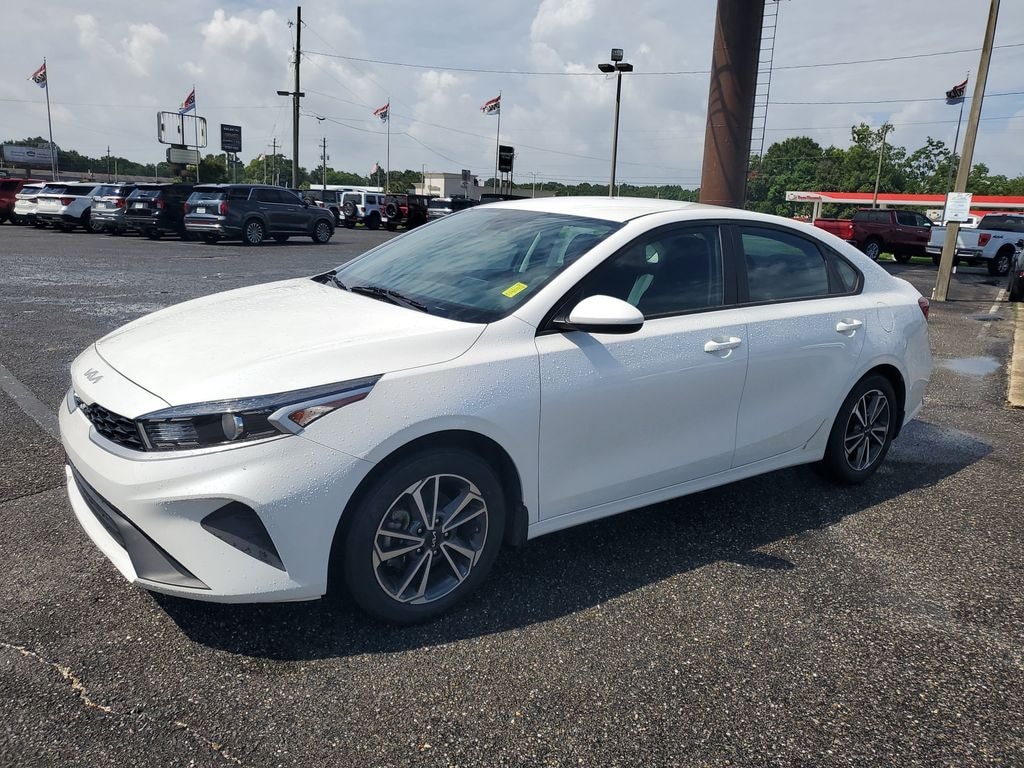 Used 2023 Kia Forte LXS Sedan