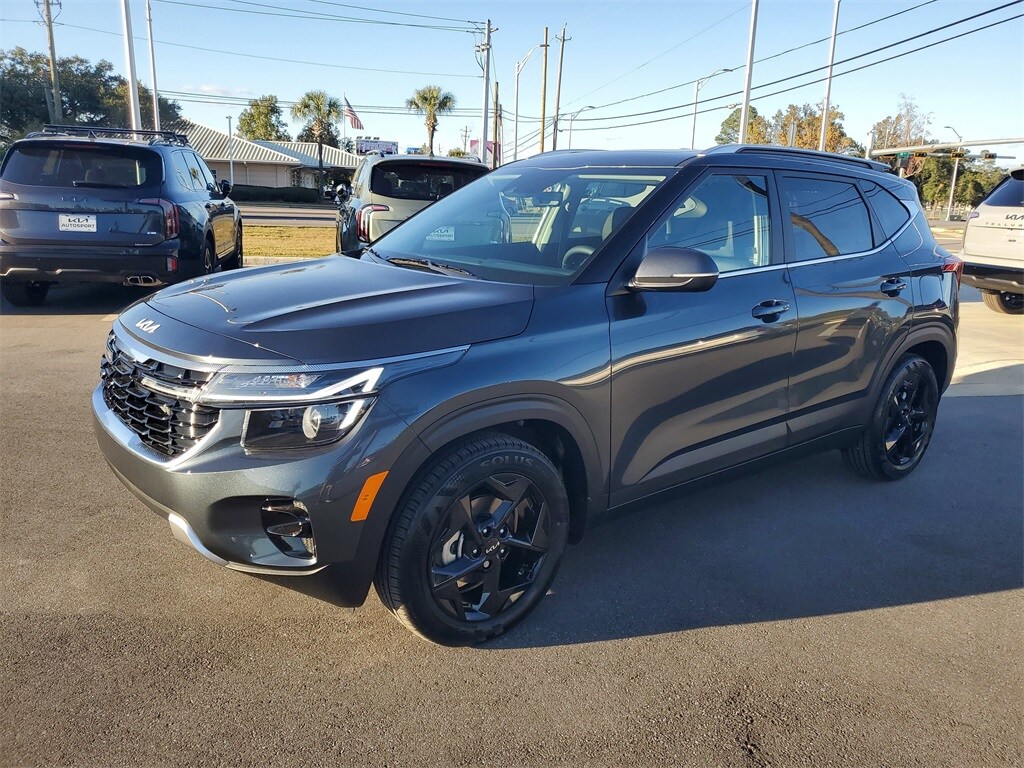 2026 Kia Seltos EX photo 2