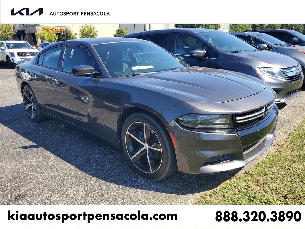 2017 Dodge Charger SE