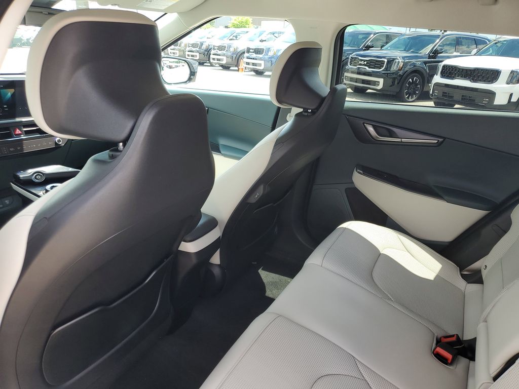 2025 Kia EV6 Wind - Photo 22