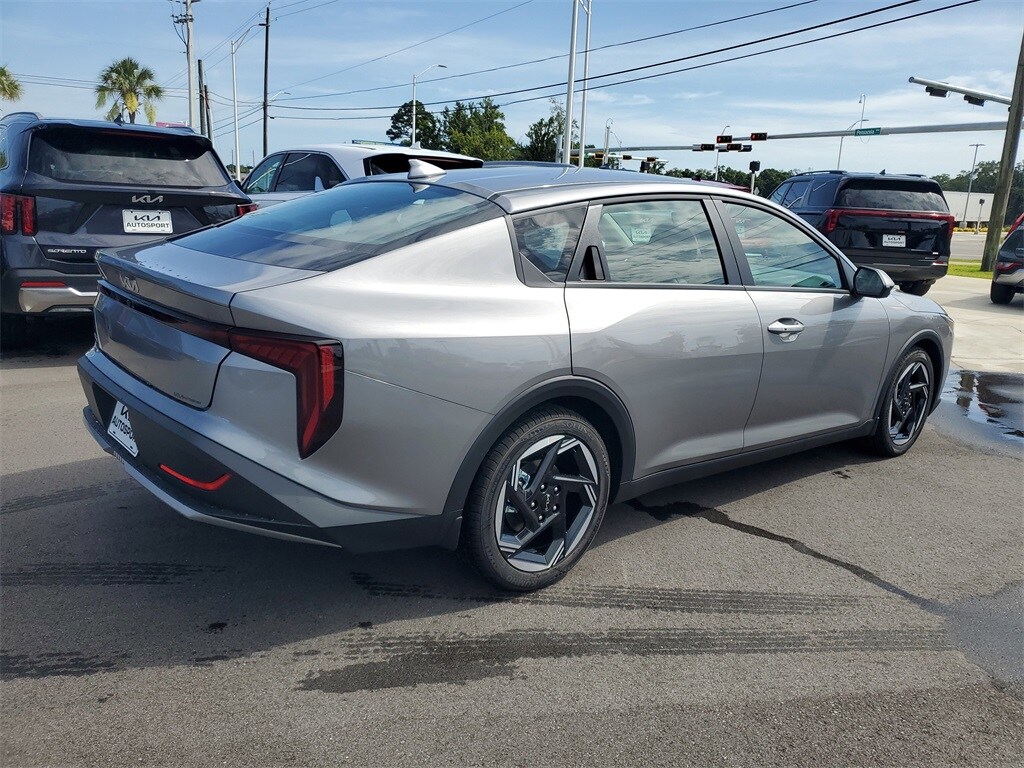 2025 Kia K4 EX photo 4