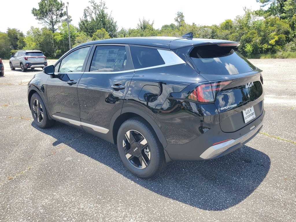 New 2026 Kia Sportage LX SUV