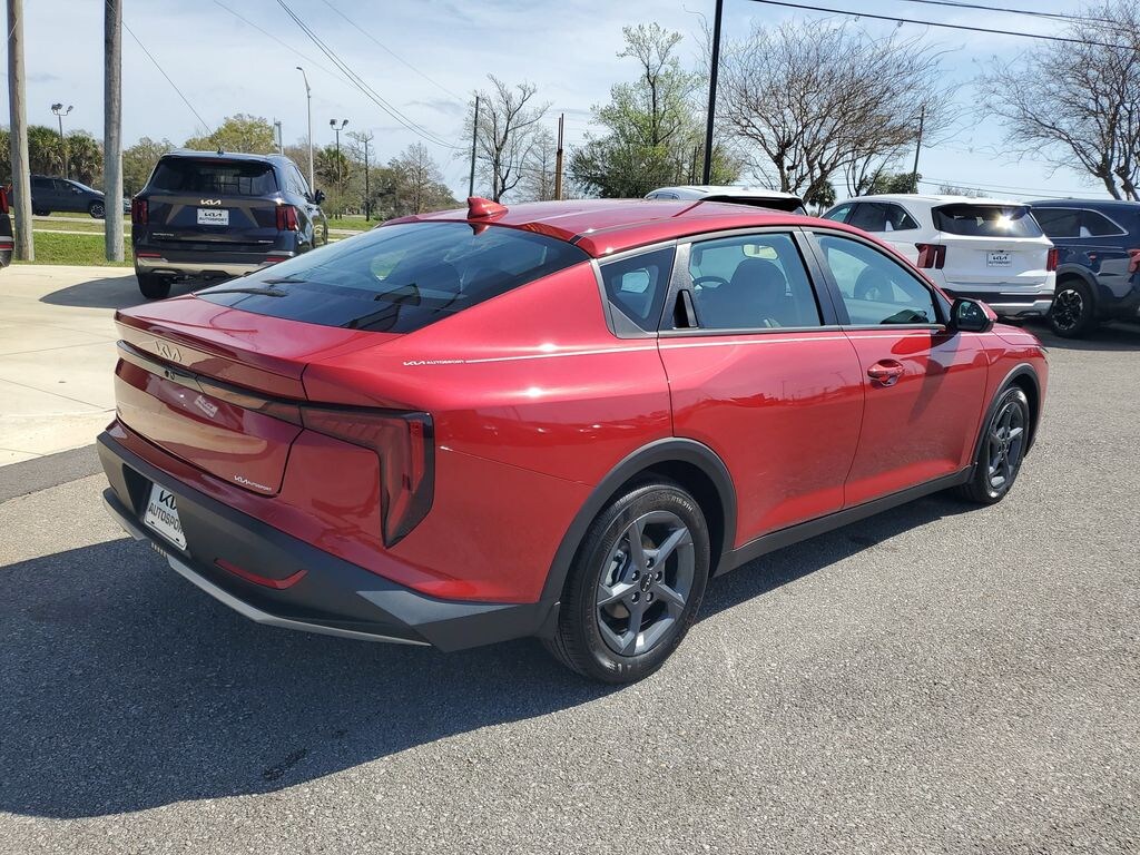 New 2026 Kia K4 LXS Sedan