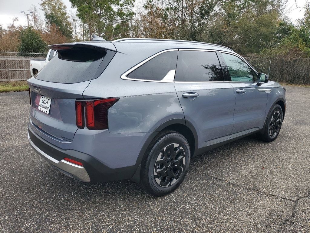Used 2025 Kia Sorento S SUV