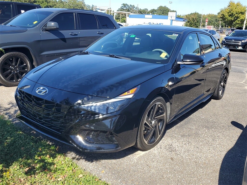 2023 Hyundai Elantra N Line photo 2