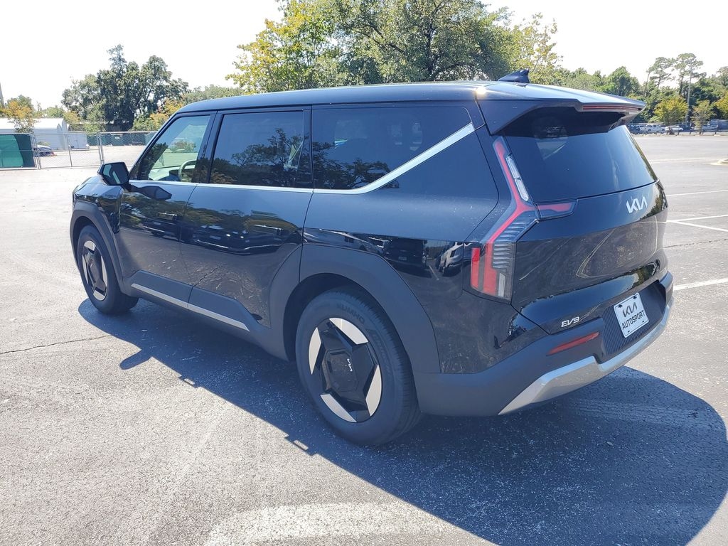 New 2026 Kia EV9 Light Long Range SUV