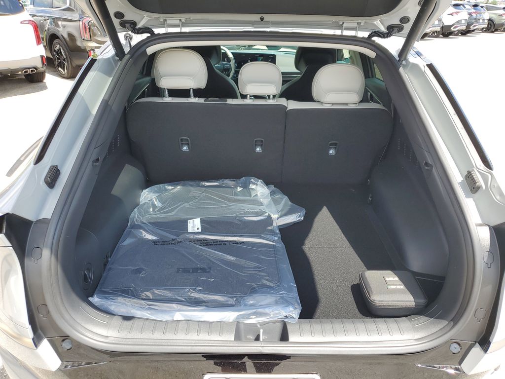 2025 Kia EV6 Wind - Photo 28
