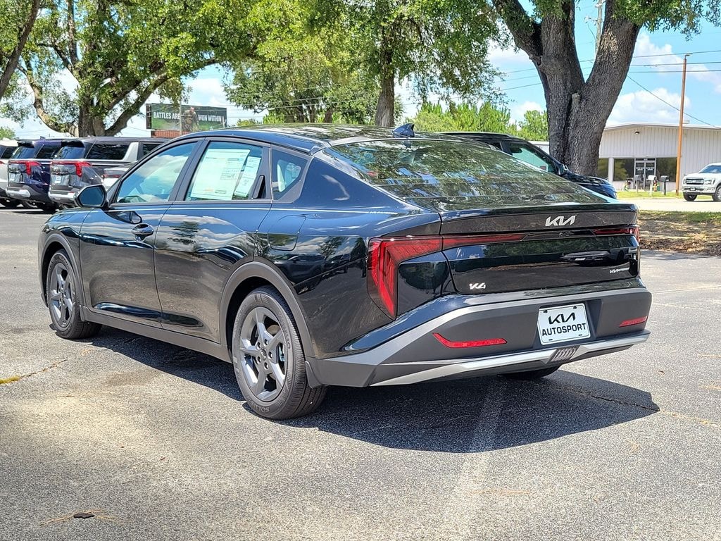 New 2026 Kia K4 LXS Sedan