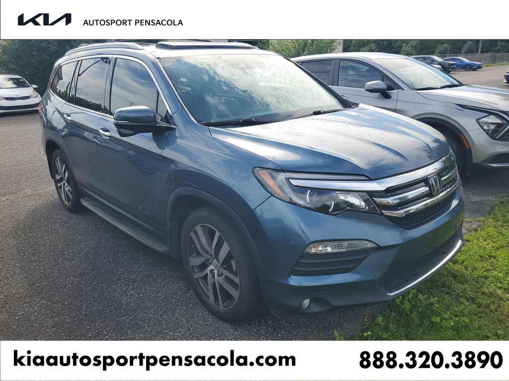 2017 Honda Pilot 2WD Touring's photo