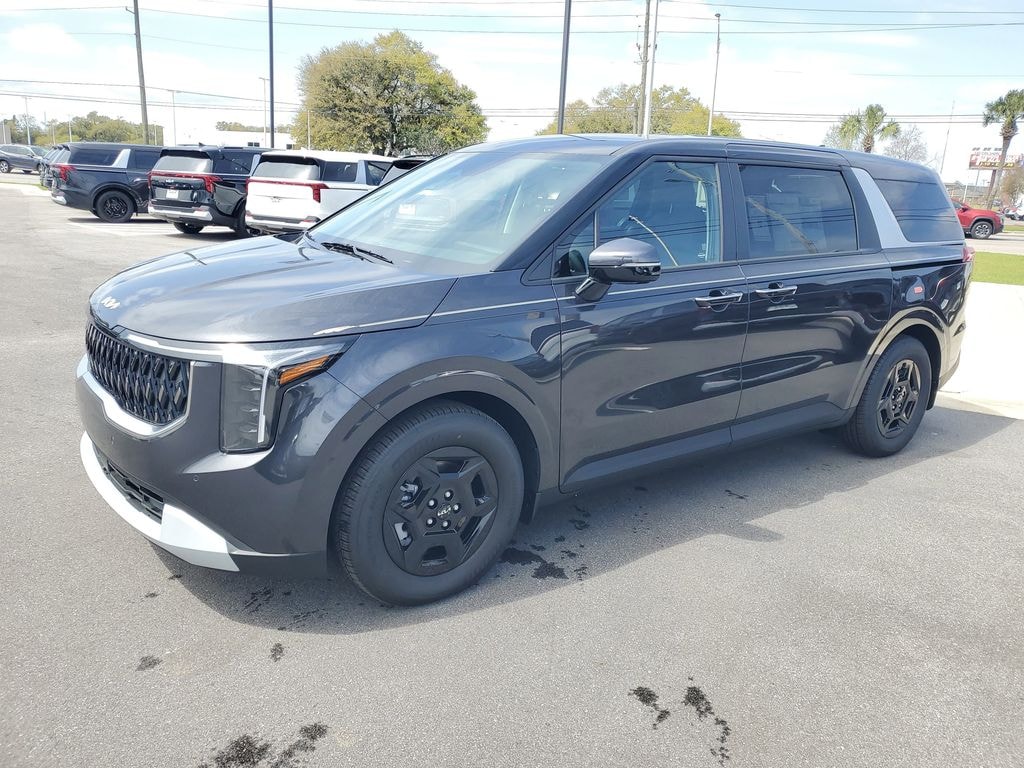 New 2026 Kia Carnival LX Minivan/Van