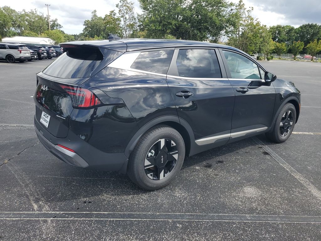 New 2026 Kia Sportage LX SUV