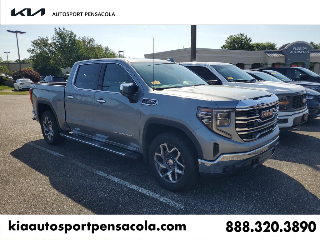 2023 GMC Sierra 4WD Crew Cab Short Box SLT's photo