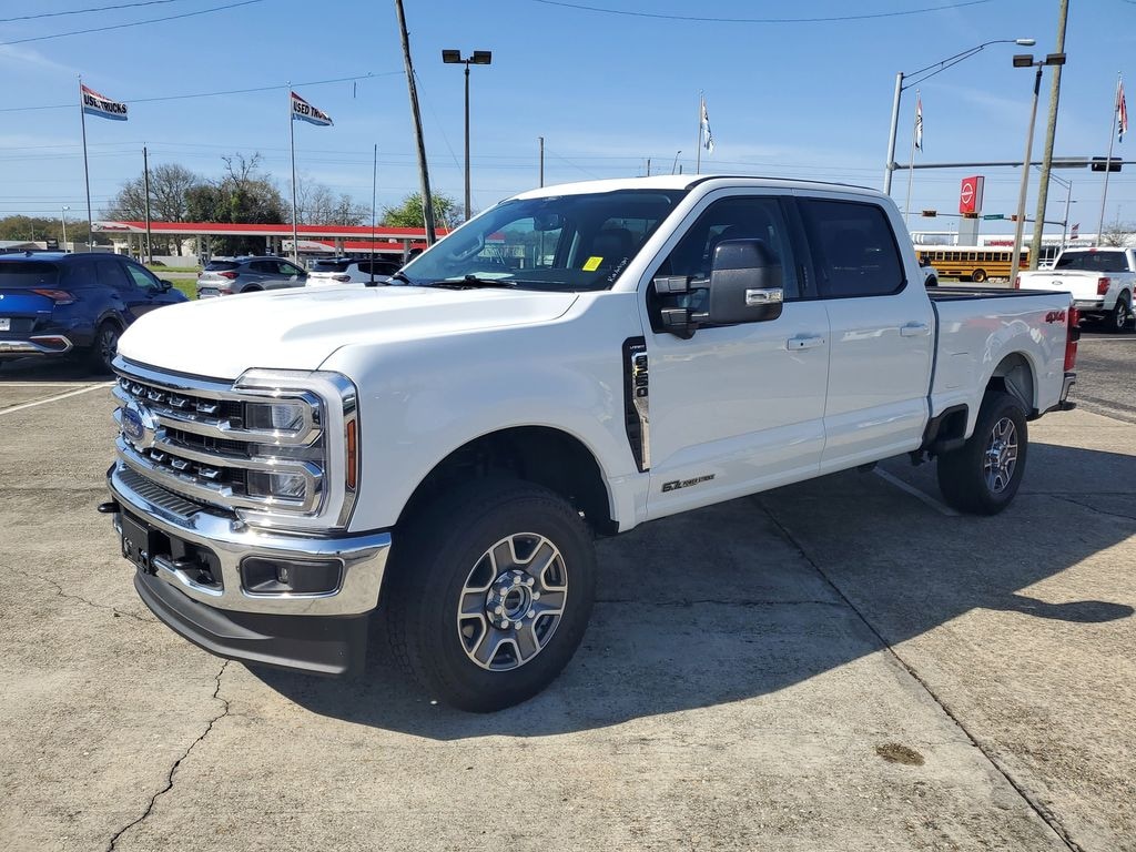 Used 2024 Ford F-250SD Lariat Truck
