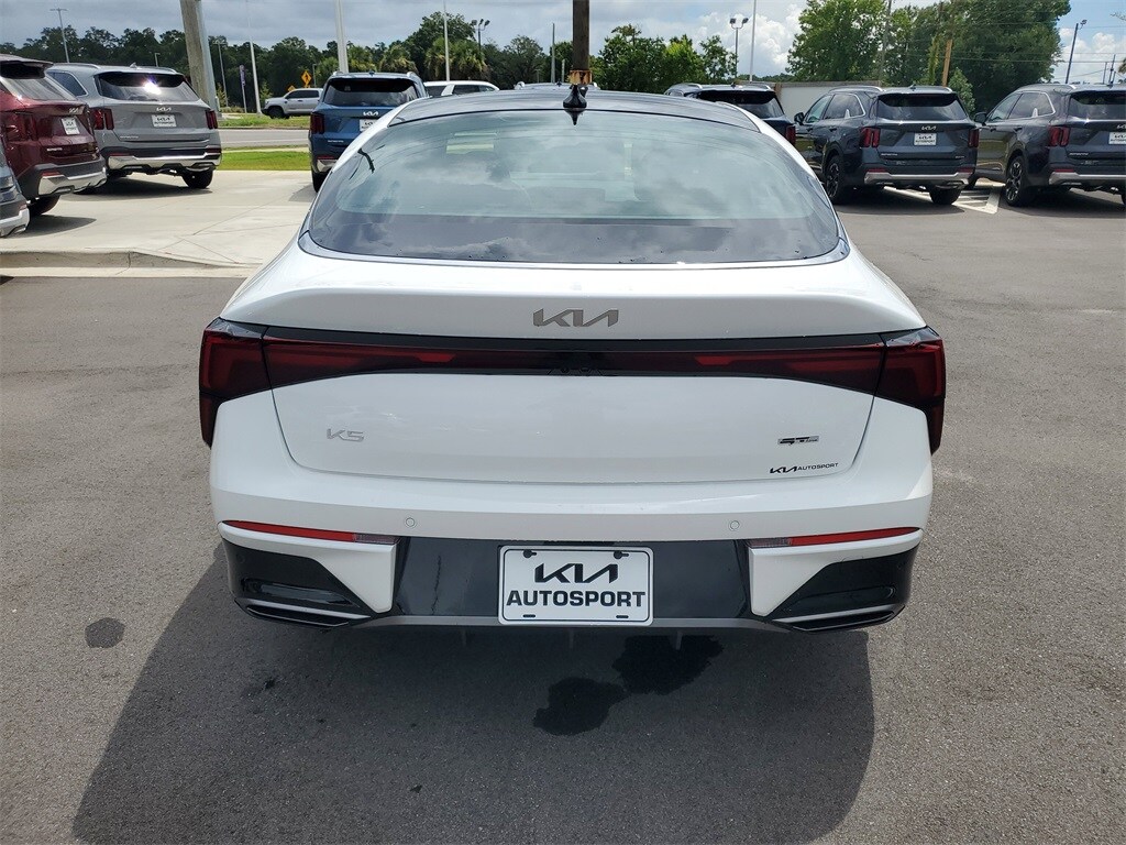 2025 Kia K5 GT-Line photo 4