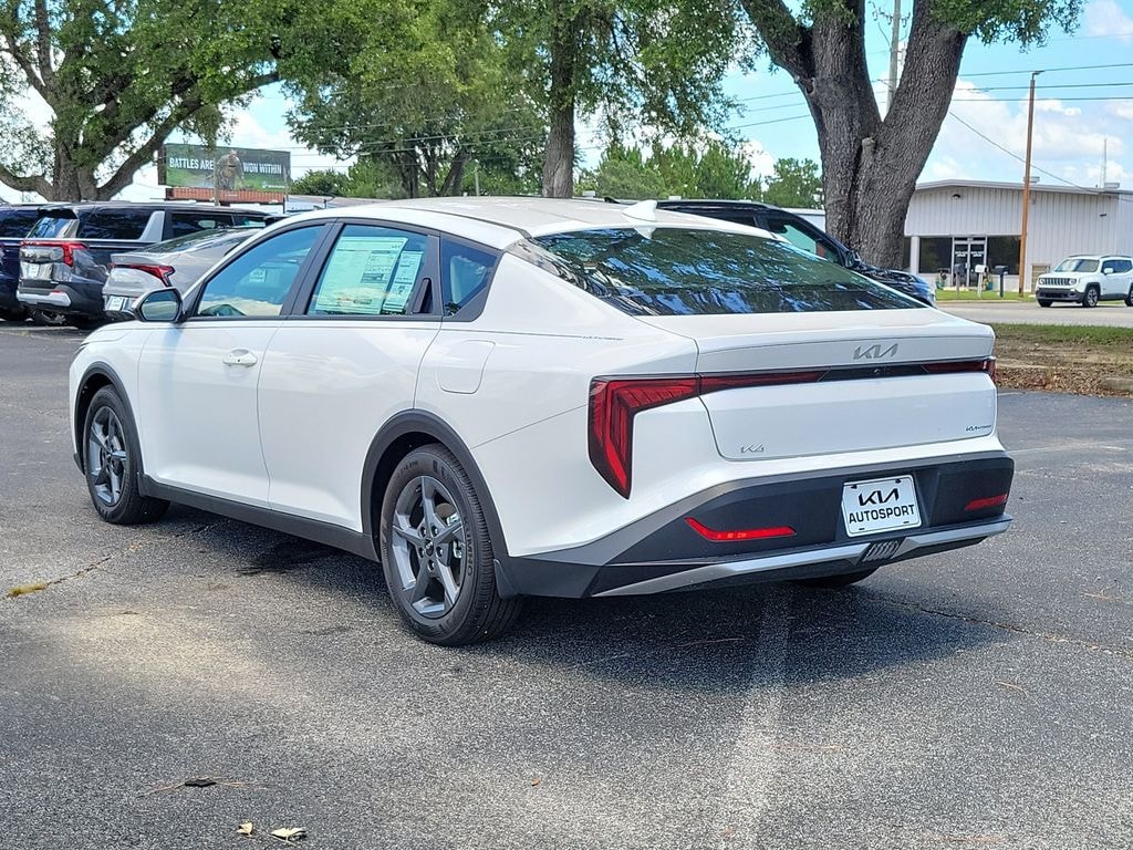 New 2026 Kia K4 LXS Sedan