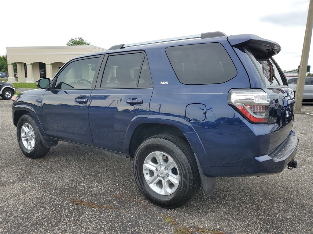 2022 Toyota 4Runner SR5 Premium photo 3