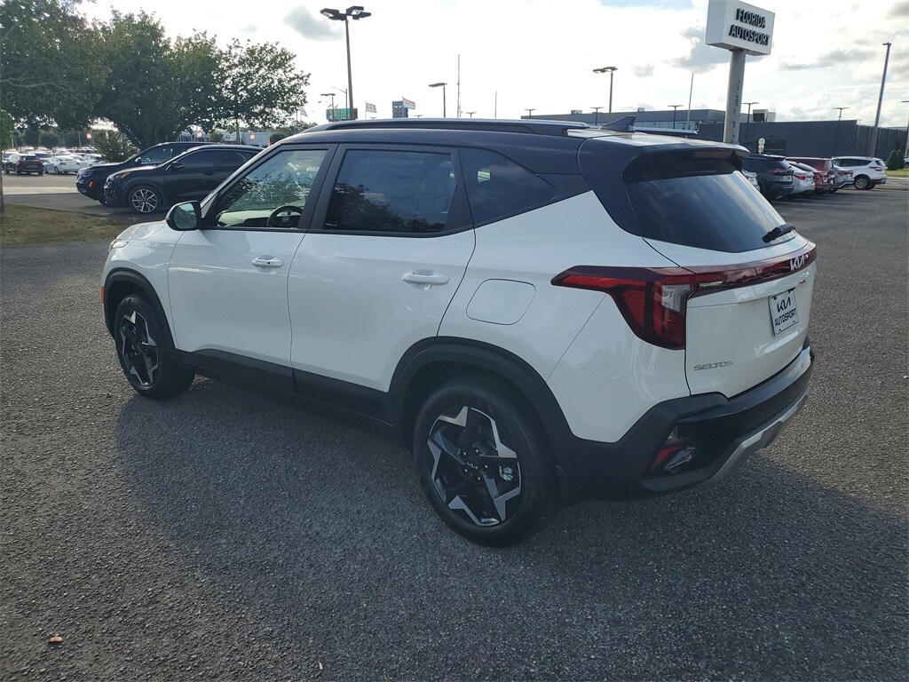2026 Kia Seltos S photo 3
