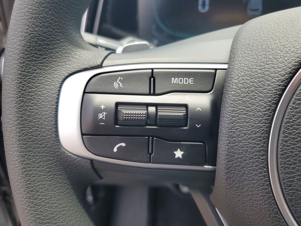 2025 Kia Sportage LX Hybrid - Photo 11