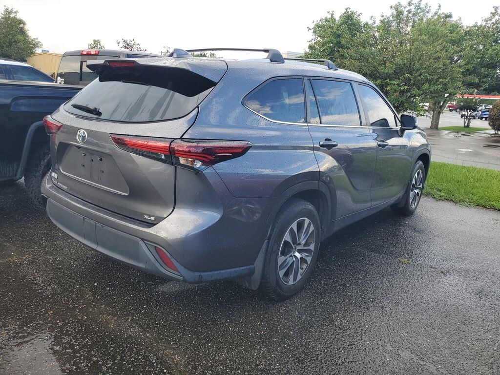 Used 2024 Toyota Highlander XLE SUV