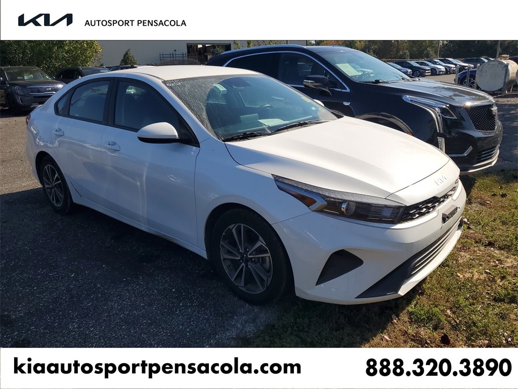 2023 Kia Forte LXS's photo
