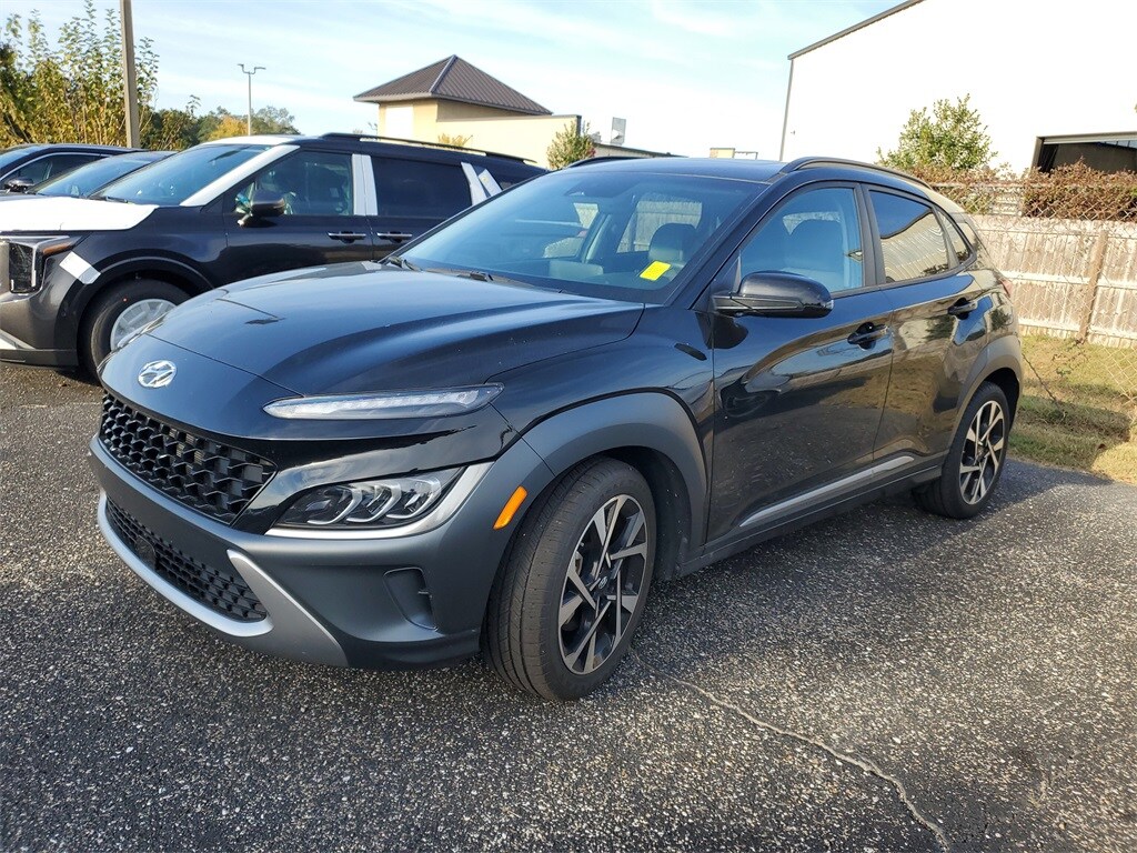 2023 Hyundai Kona Limited photo 2