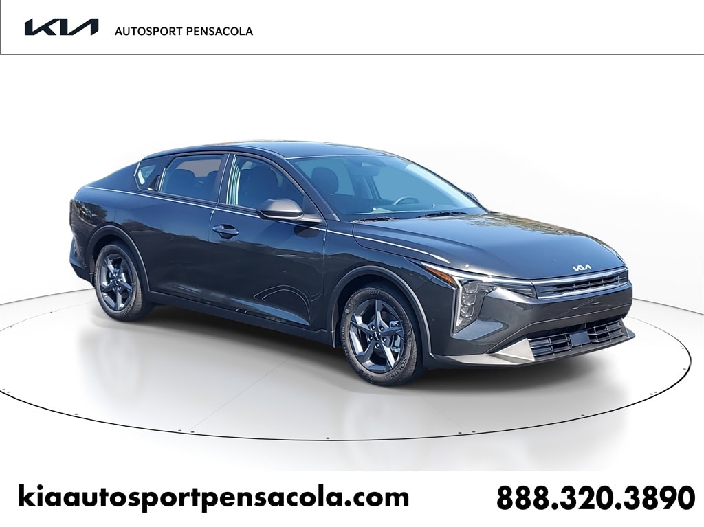New 2025 Kia K4 LXS Sedan