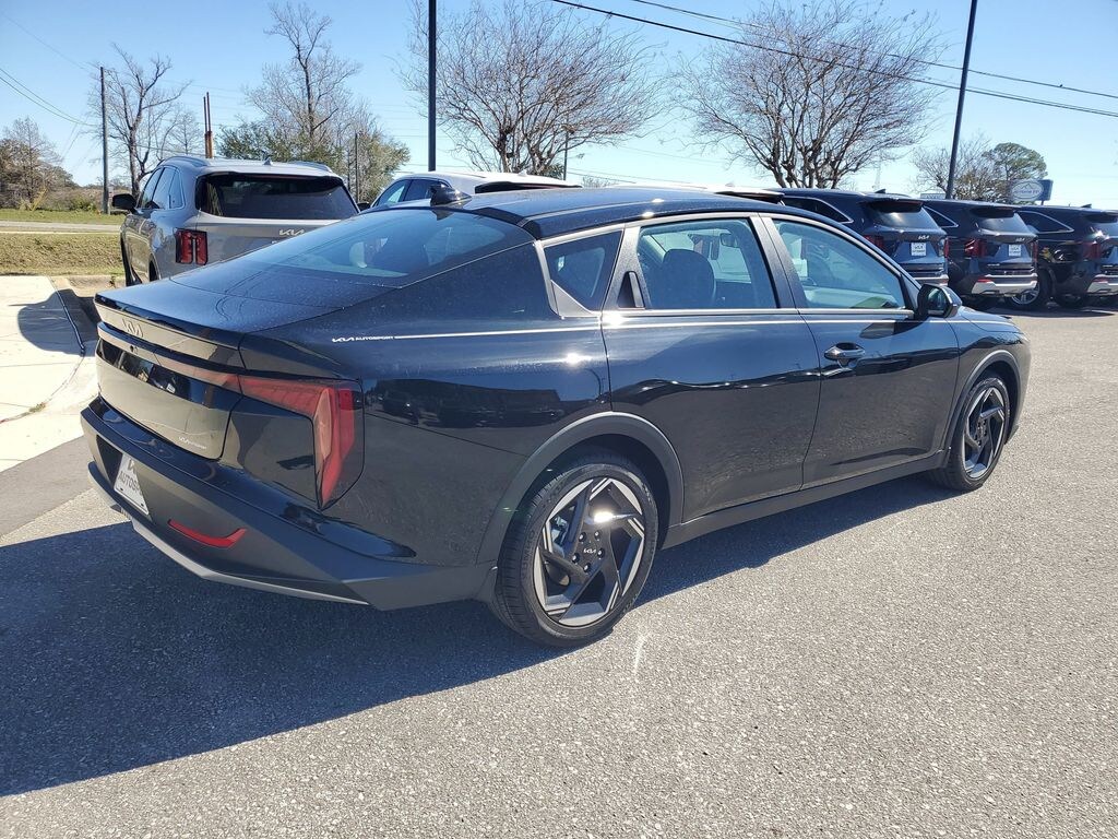 New 2026 Kia K4 EX Sedan