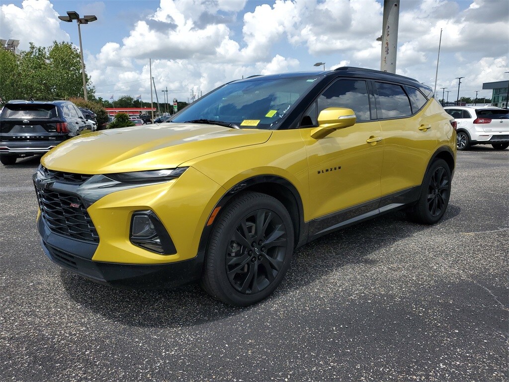 2022 Chevrolet Blazer RS photo 2
