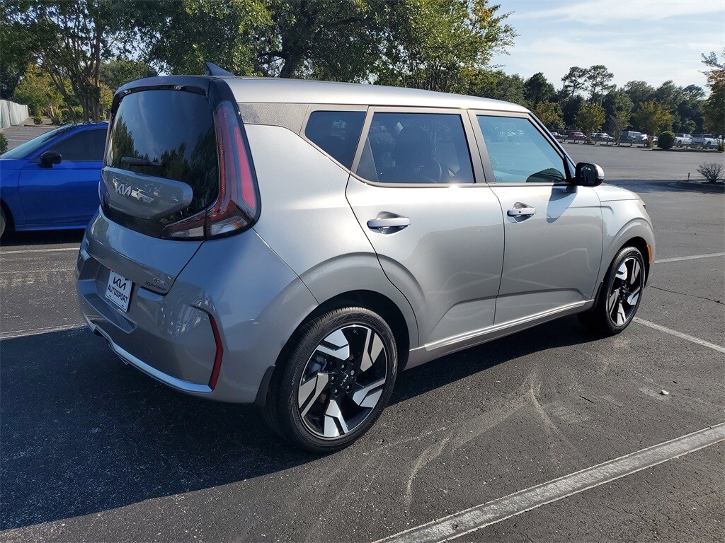 2025 Kia Soul GT-Line photo 4