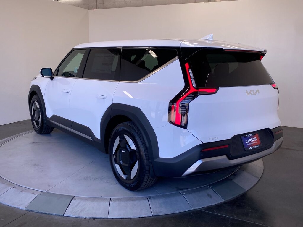 New 2026 Kia EV9 Light Long Range SUV