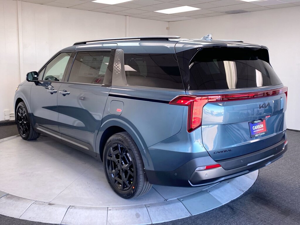 New 2026 Kia Carnival Hybrid SX Van Passenger Van