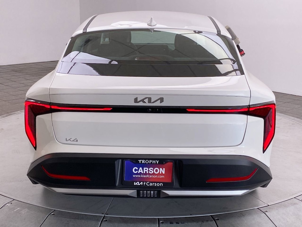 New 2025 Kia K4 LXS Sedan