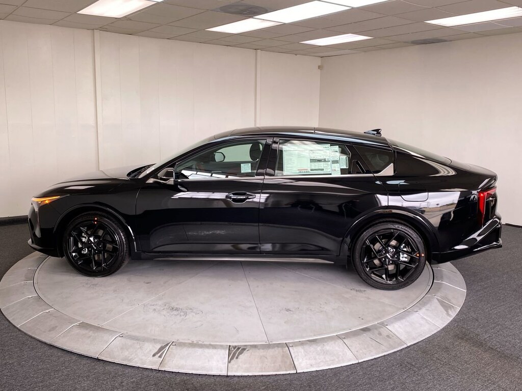 New 2025 Kia K4 GT-Line Turbo Sedan