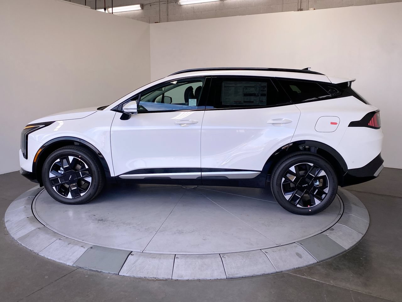 New 2027 Kia Sportage Hybrid SX-Prestige SUV