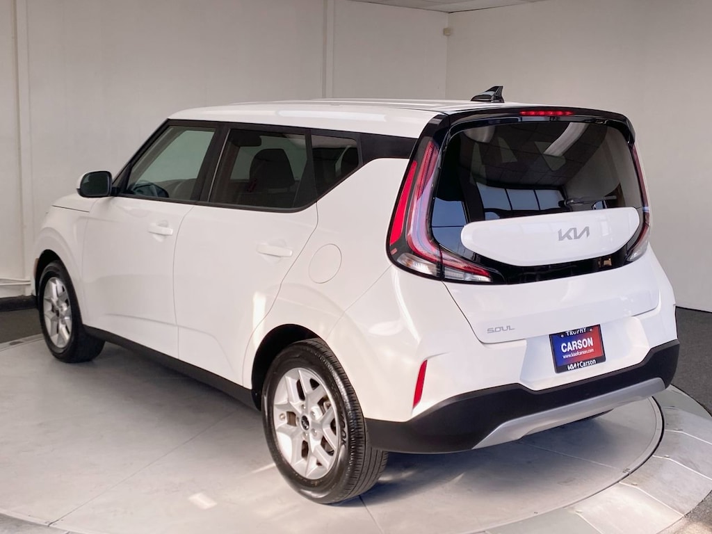 Certified 2024 Kia Soul LX LX IVT