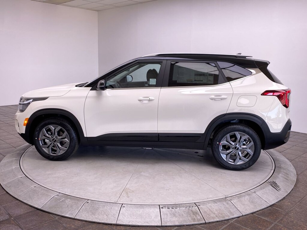 New 2026 Kia Seltos S SUV