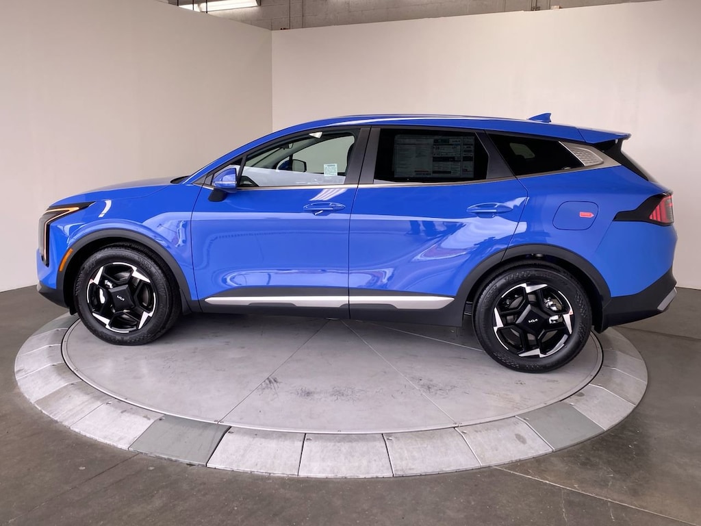 New 2026 Kia Sportage EX SUV