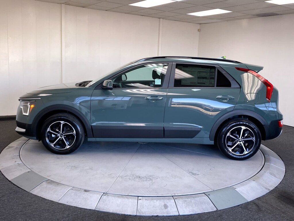 New 2026 Kia Niro EX SUV