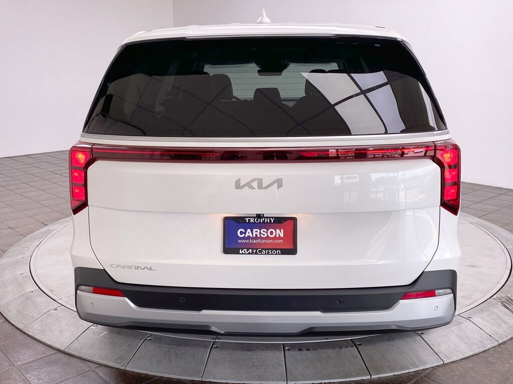 New 2026 Kia Carnival Van Passenger Van